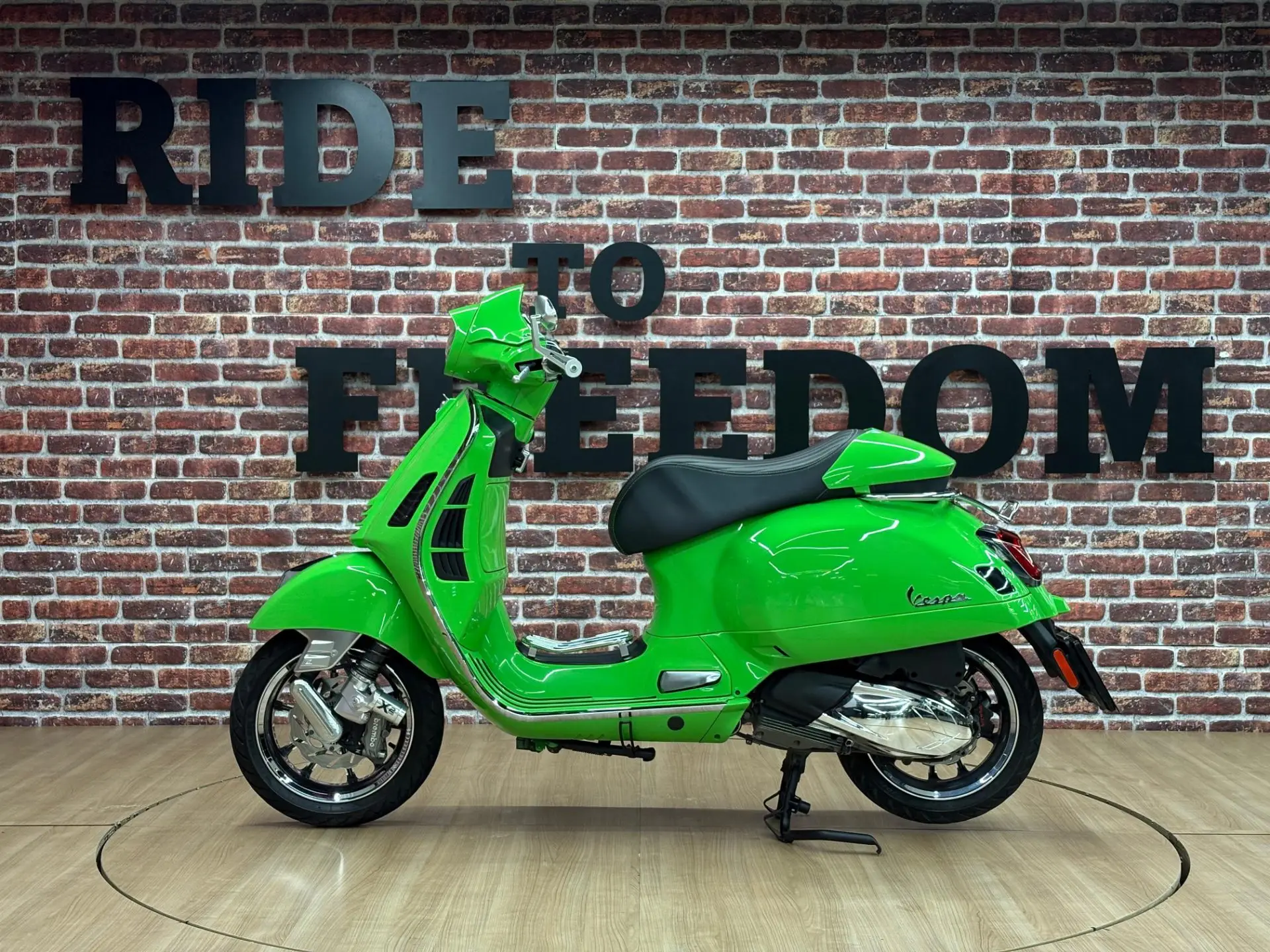 Vespa GTS 300